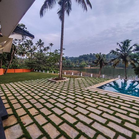 Fragrant Nature Backwater Resort & Ayurveda Spa Kollam Eksteriør bilde