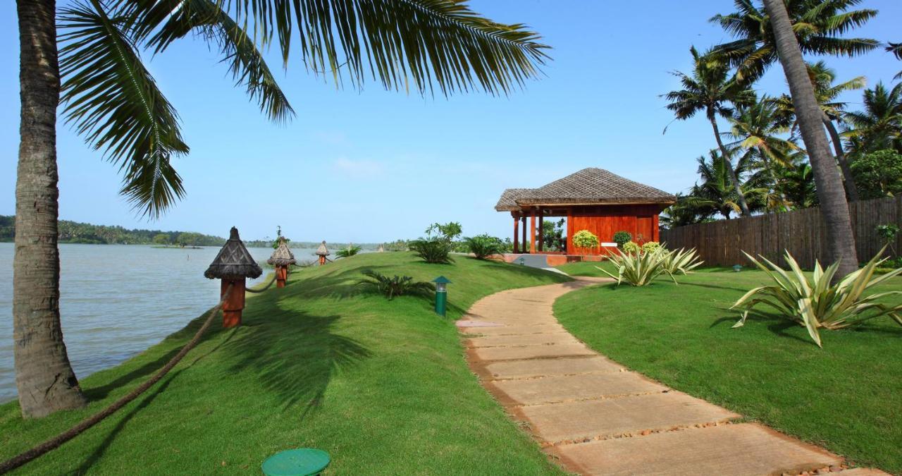Fragrant Nature Backwater Resort & Ayurveda Spa Kollam Eksteriør bilde