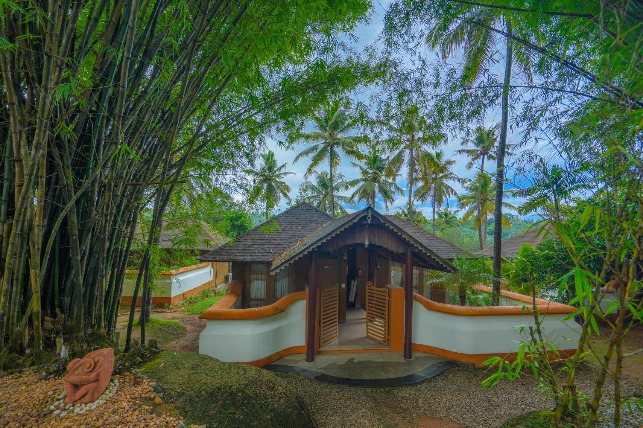 Fragrant Nature Backwater Resort & Ayurveda Spa Kollam Eksteriør bilde