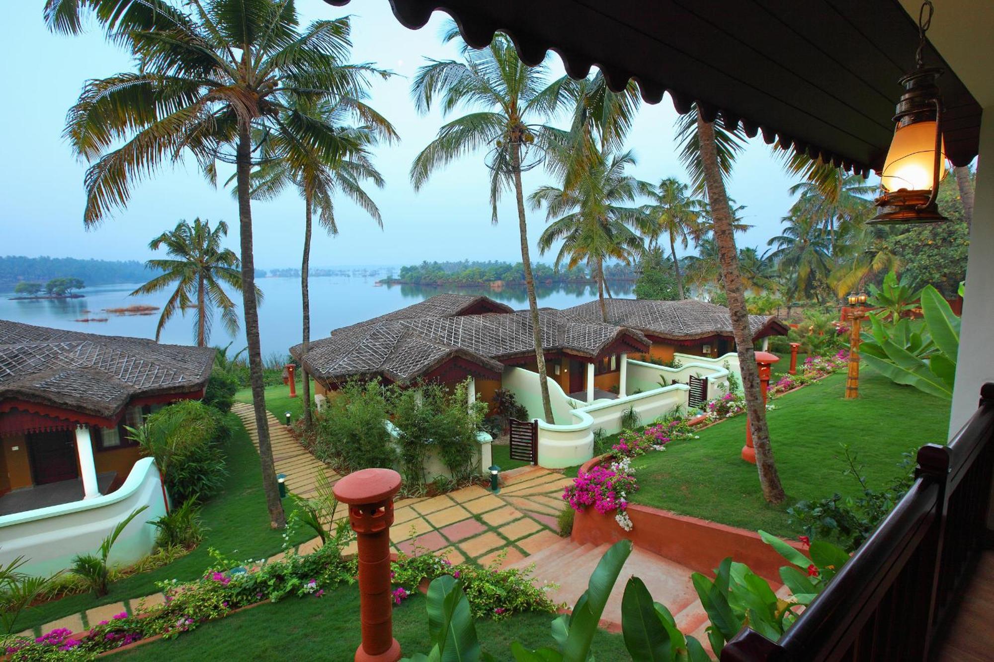 Fragrant Nature Backwater Resort & Ayurveda Spa Kollam Rom bilde