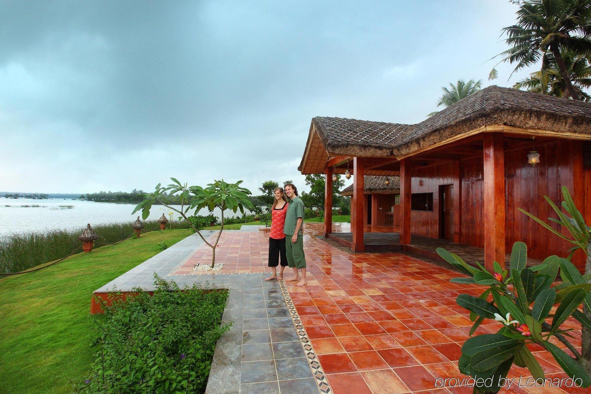 Fragrant Nature Backwater Resort & Ayurveda Spa Kollam Eksteriør bilde