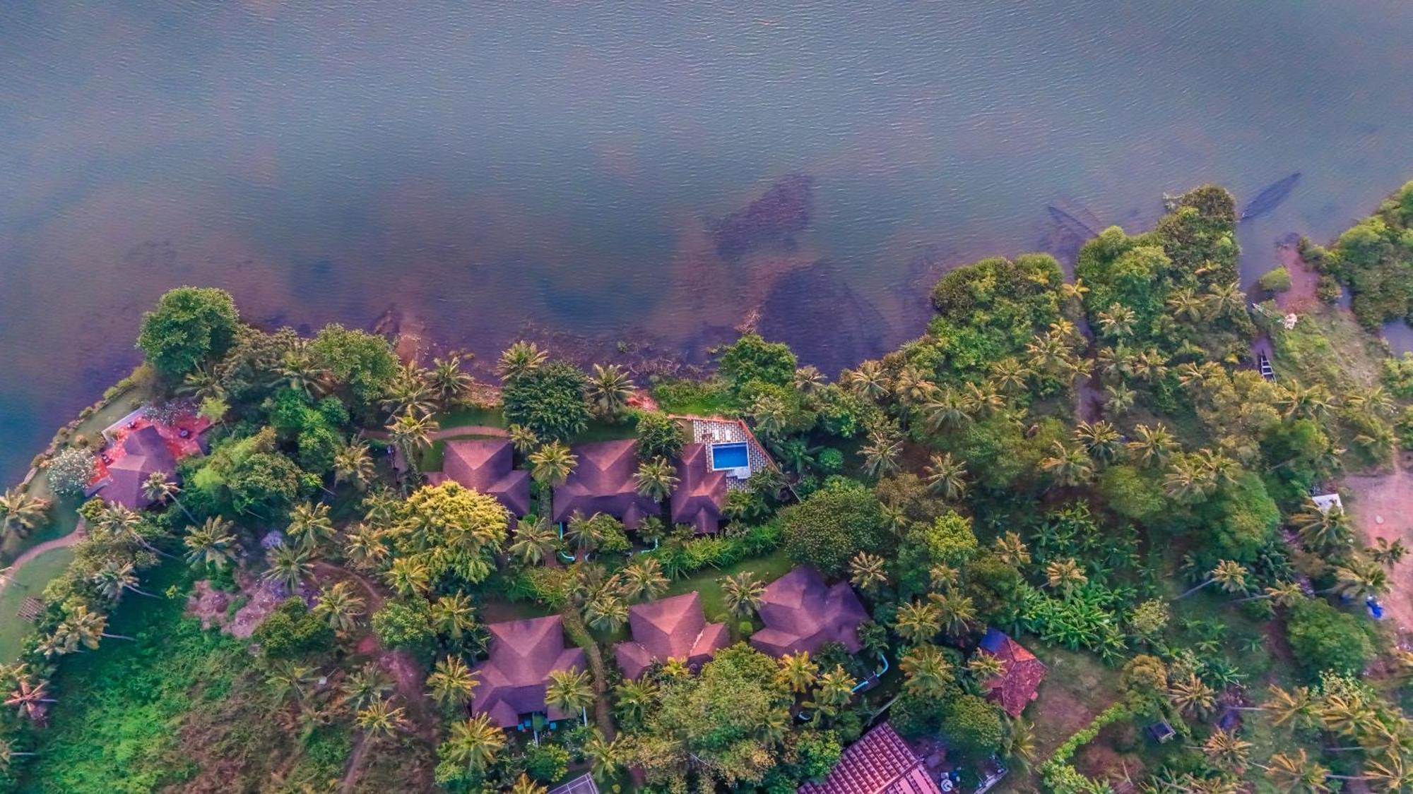 Fragrant Nature Backwater Resort & Ayurveda Spa Kollam Eksteriør bilde