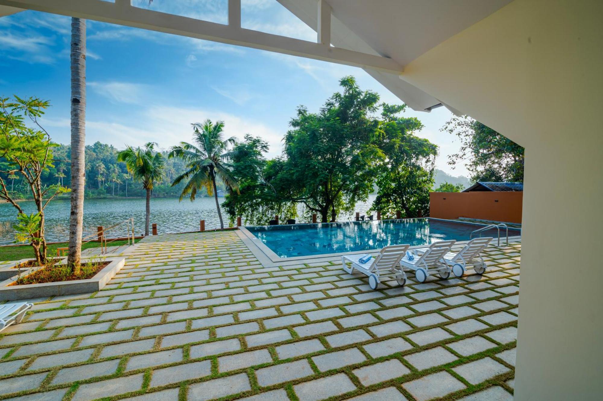 Fragrant Nature Backwater Resort & Ayurveda Spa Kollam Eksteriør bilde