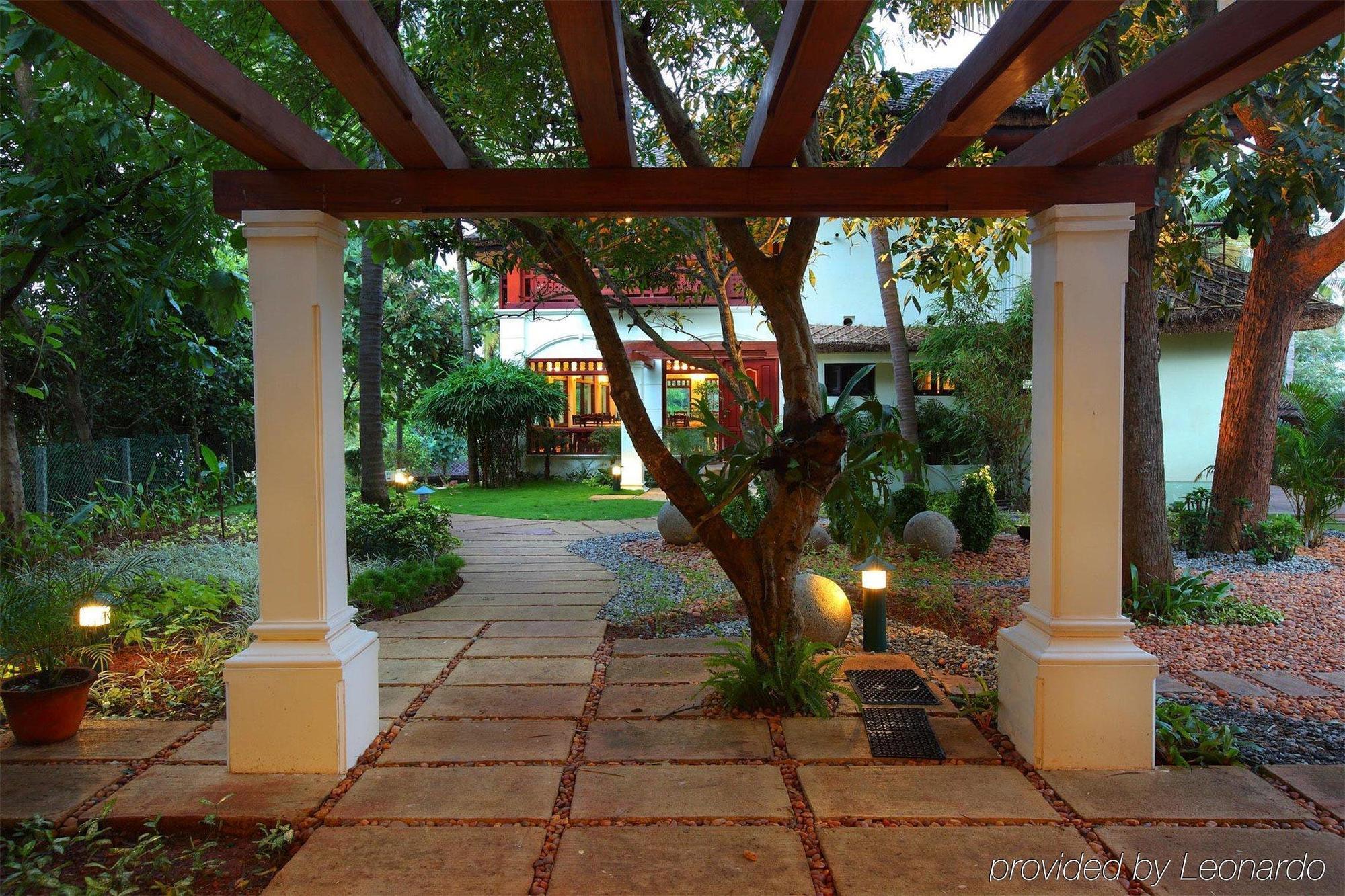 Fragrant Nature Backwater Resort & Ayurveda Spa Kollam Eksteriør bilde